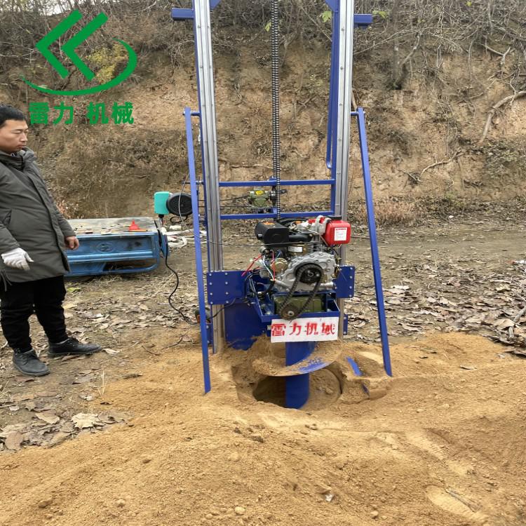 打樁鉆孔機.jpg